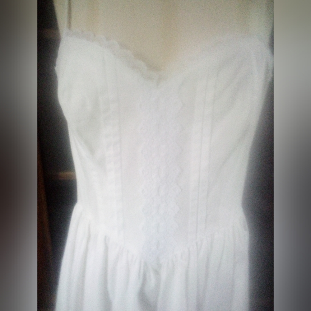 Gunner Sax by Jessica McClintock pre teen white dress. Vintage